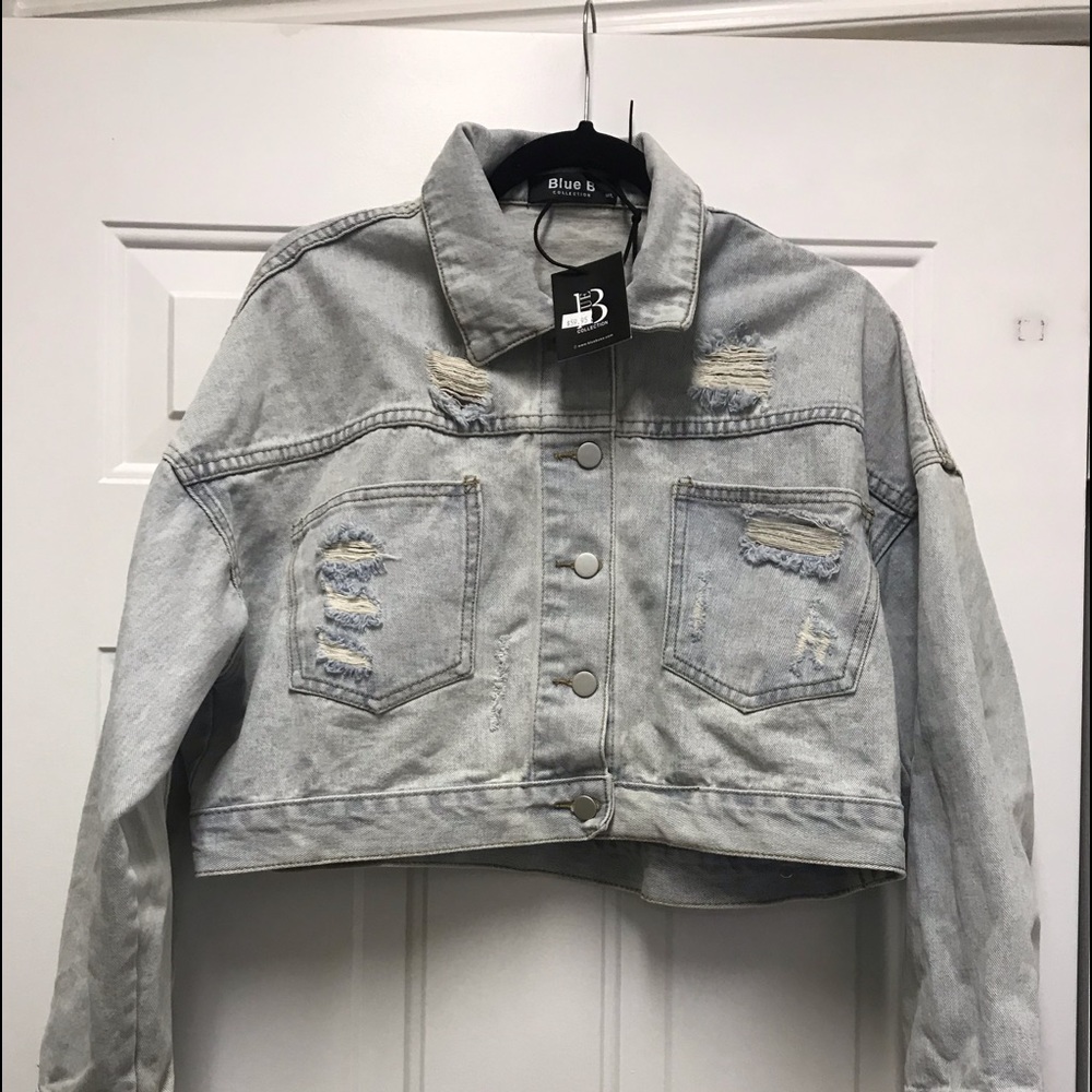 Stone washed denim short waisted jacket with sequin stand on back Size M/L